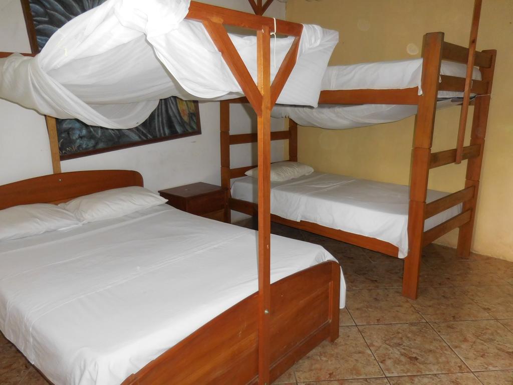 Tambopata Hostel Puerto Maldonado Exteriér fotografie
